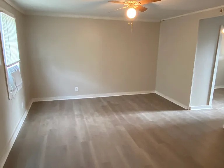 2303 N Louis St — Photo 6