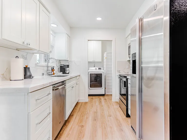 4940 Pasadena Ave #B — Photo 19