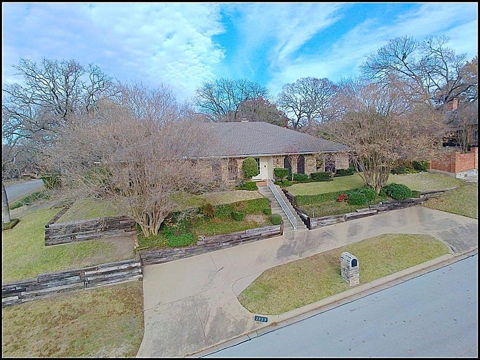 1st image of 2225 Prestonwood Dr