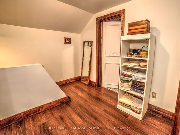 4th image of 1218 Milford Bay Rd #5