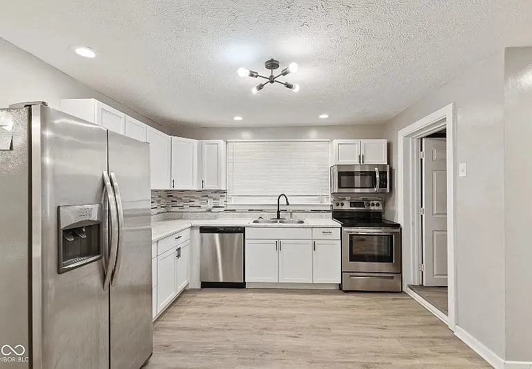 734 Parkway Ave — Photo 13