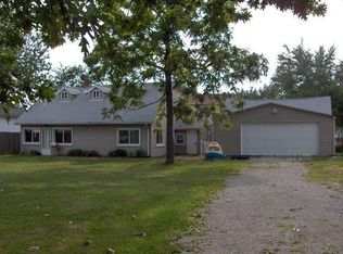 1358 E 349th St, Eastlake, OH 44095