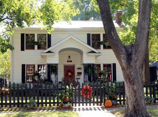 207 Elm Dr, Terrell, TX 75160