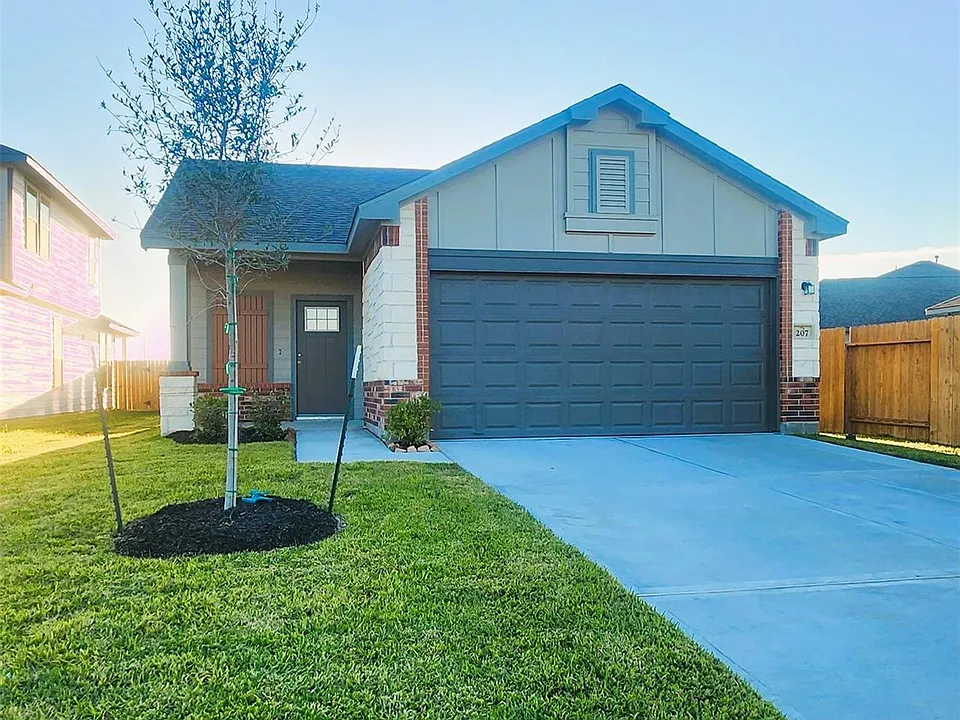 207 Tejas Village Pkwy