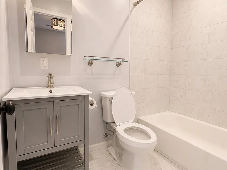 402 S Juanita Ave — Photo 8