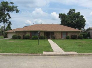 1810 Heisler St, Port Neches, TX 77651