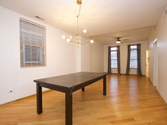5th image of 2626 W Superior St #2