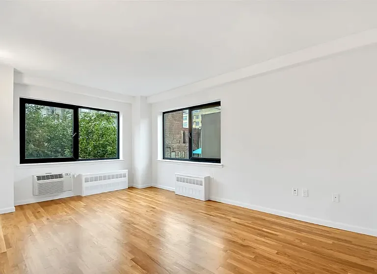 265 Van Brunt St #2F — Photo 1
