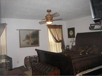 3rd image of 1029 Sandhill St