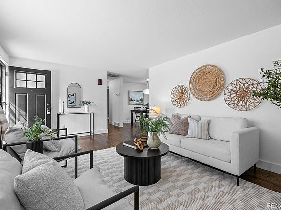 4th image of 1528 S Jamaica Street