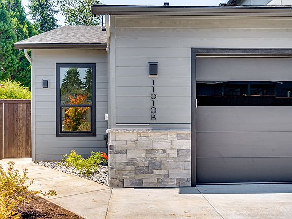 2nd image of 11010 NE 54th Ave #B