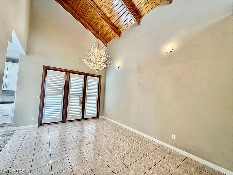 8645 Robinson Ridge Dr — Photo 14