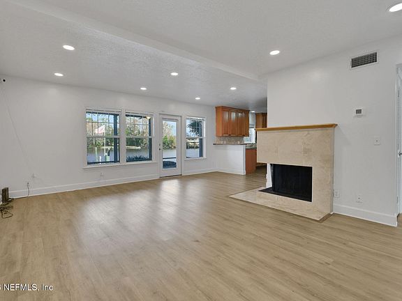 2nd image of 3434 BLANDING Boulevard #141