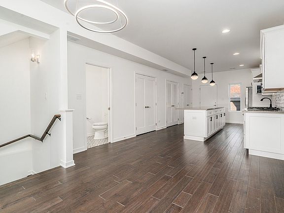 5th image of 6518 S Evans Ave