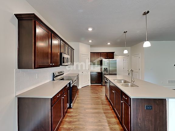 4th image of 12604 Dardevle Ln