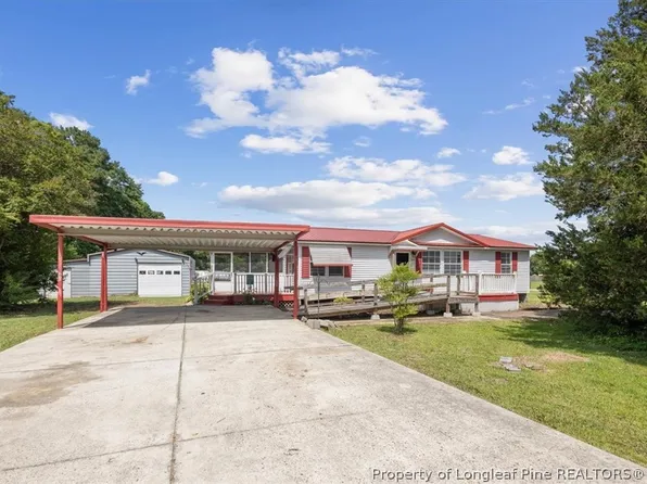 216 Canady Rd, Parkton, NC 28371