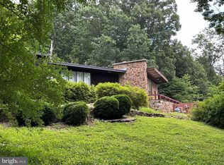 181 Hawksbill Pines Rd, Stanley, VA 22851