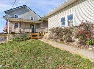 2213 Mountain Rd, Dalmatia, PA 17017