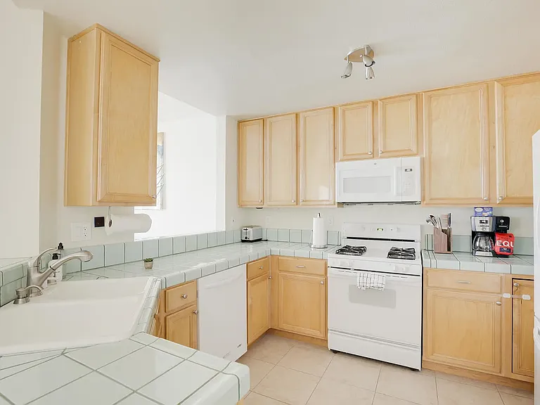 615 Arcadia Ter #101 — Photo 7