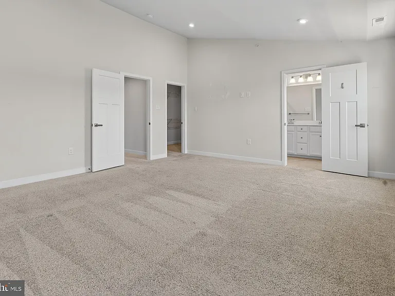 8005 Milltown Cir — Photo 27