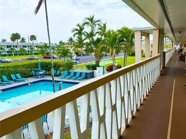 900 Atlantic Shores Blvd APT 220, Hallandale, FL 33009