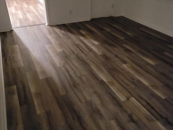 4th image of 421 Orchard St #2
