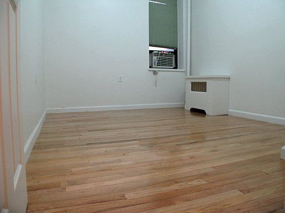3rd image of 160 E 85th St APT 1W