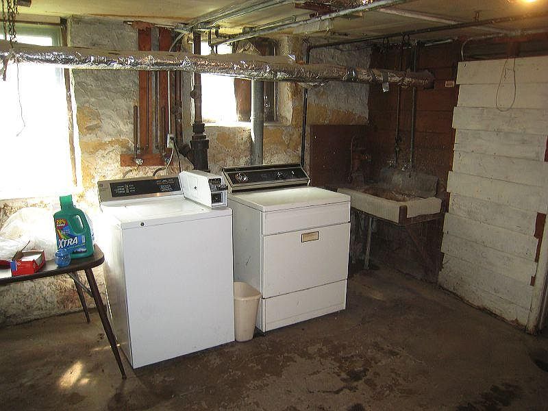 Coin Laundry conveniently in basement