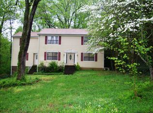 6750 Moss Lake Dr, Hixson, TN 37343