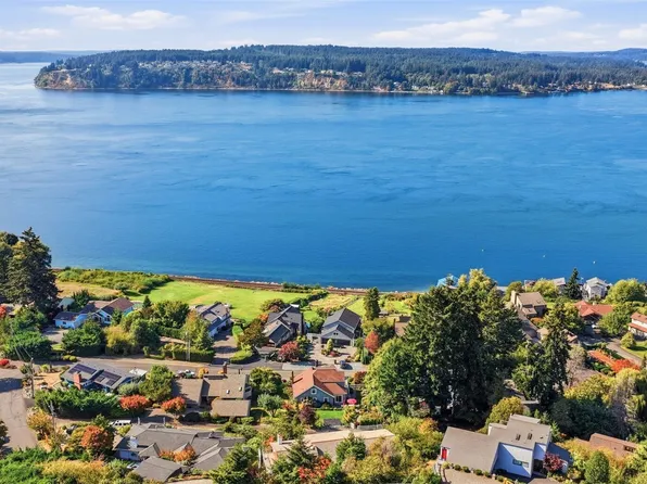 4440 Paradise Avenue W, University Place, WA 98466