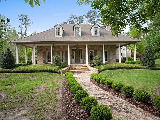 1st image of 102 Riverdale Dr