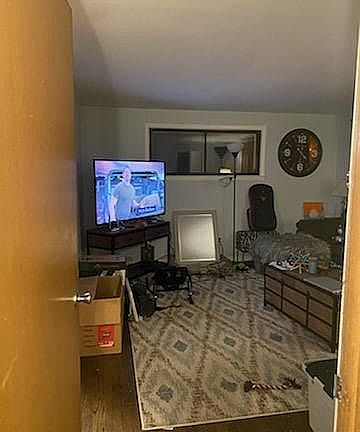 4th image of 1039 S 72nd St
