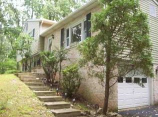 1276 Asper Dr, Boiling Springs, PA 17007