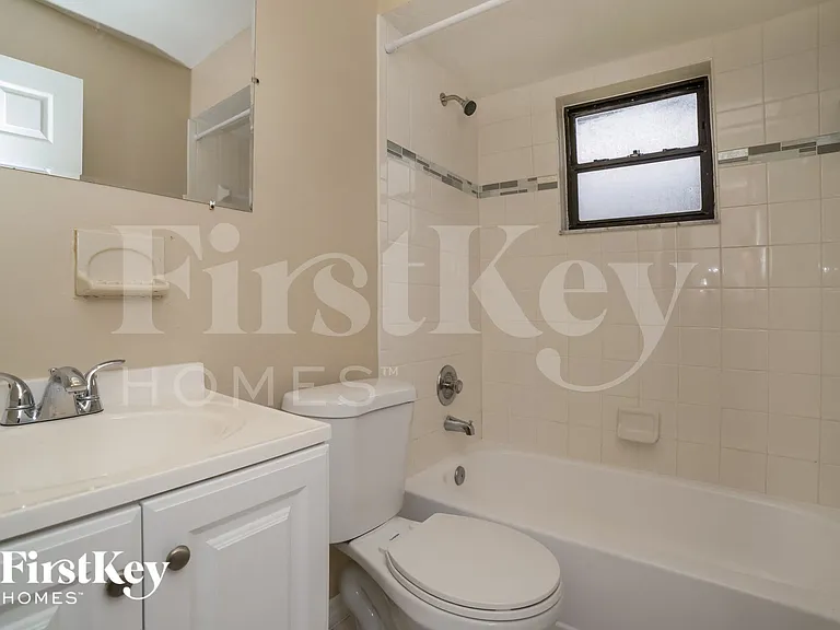 571 Degroodt Rd SW — Photo 10