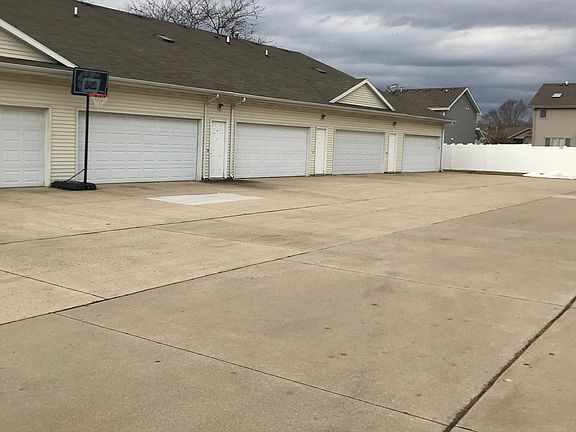 2nd image of 341 Mohawk Dr APT C
