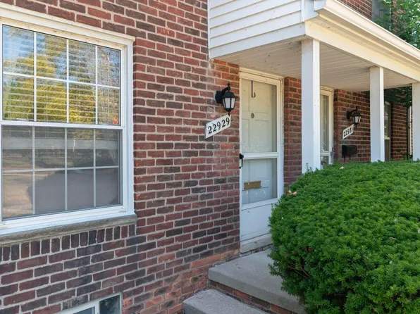22929 Lakeshore Dr, Saint Clair Shores, MI 48080