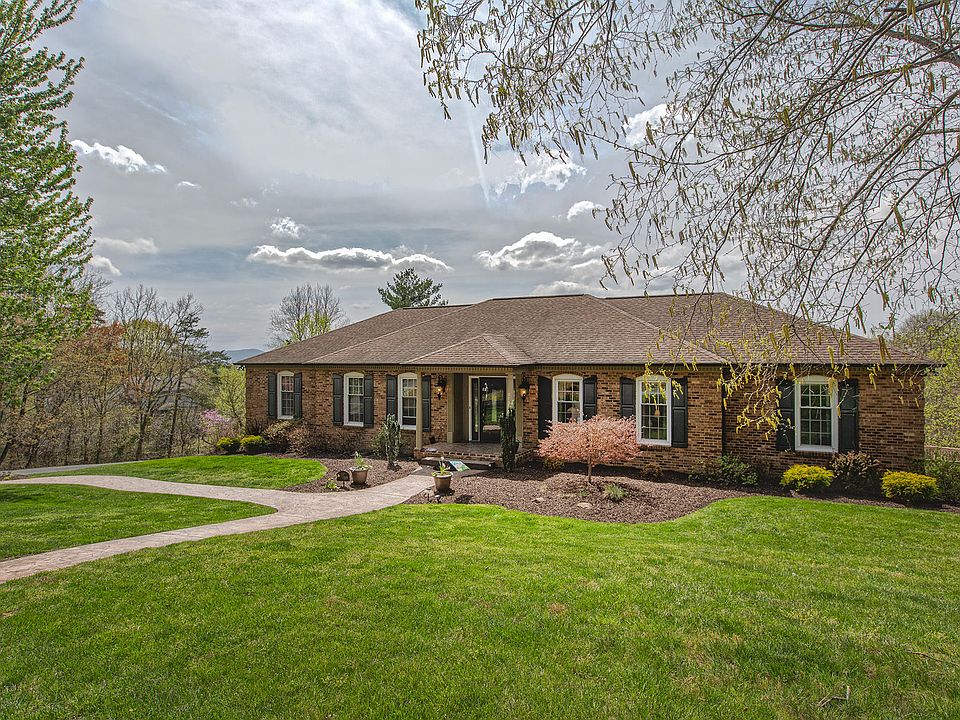 1st image of 4060 Horsepen Mountain Dr