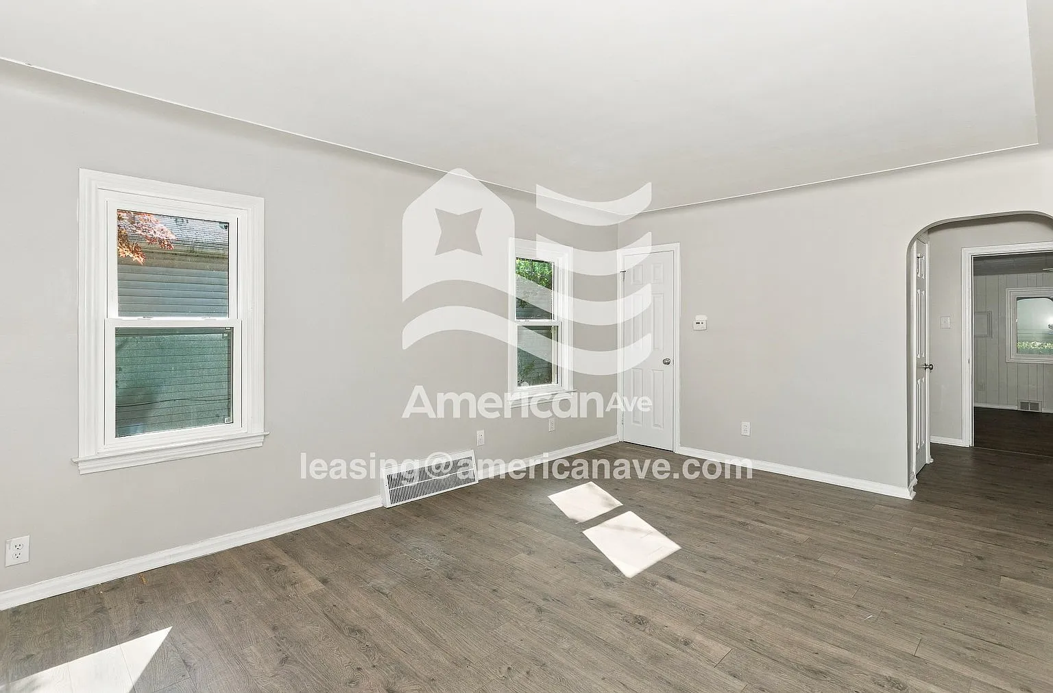 3 bed, 1.5 bath, 1151 sqft, $1,522 — Photo 3