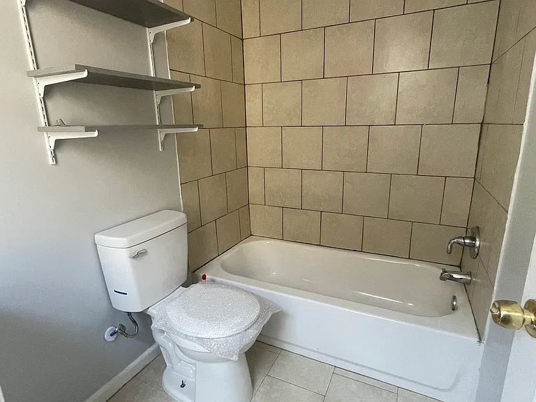 338 N 63rd St #2B — Photo 9