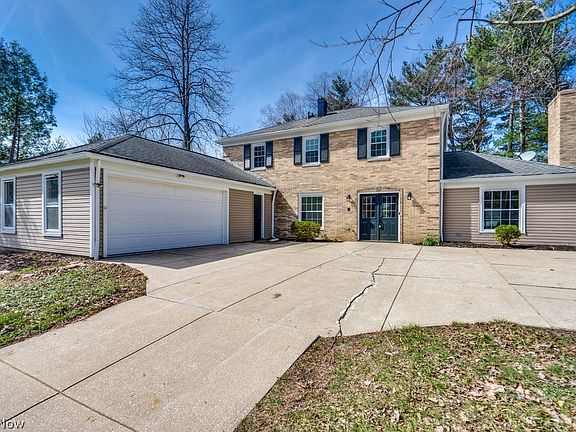 2nd image of 292 Parkview Dr