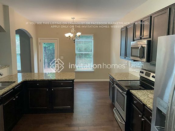 5th image of 187 Magnaview Dr