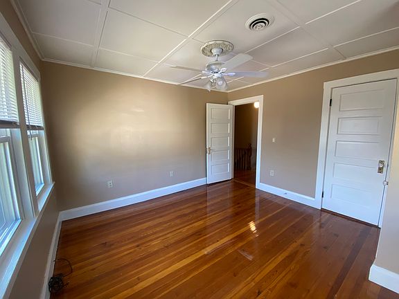2nd image of 27 Forest Ave #1