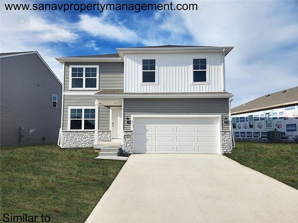 1st image of 2425 SE Fox Valley Dr