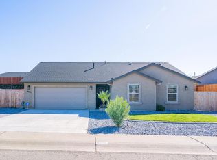 16937 Cape Cod Dr, Redding, CA 96003