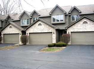 934 Ascot Dr, Elgin, IL 60123