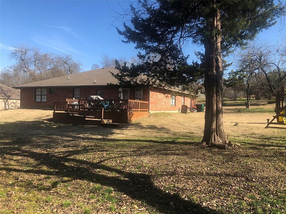 2nd image of 605 4th St