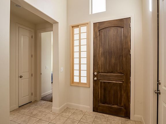entrance_06132022