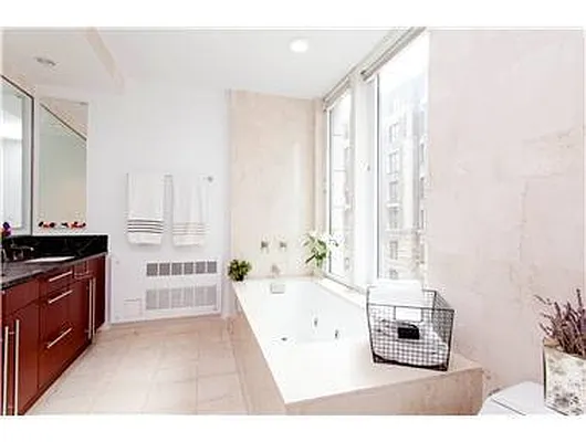 Sold by Douglas Elliman | media 24