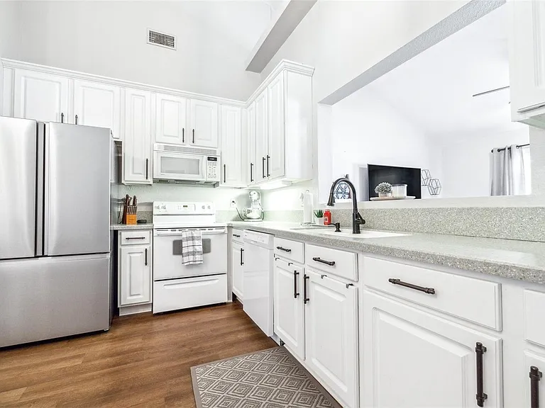 227 Madalyn Ct — Photo 6