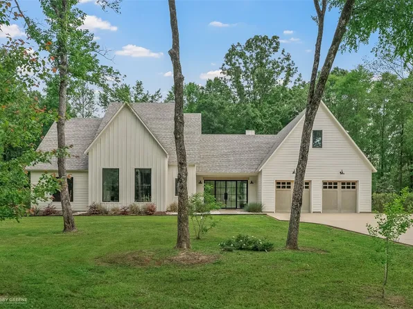 300 Doc Pvt Dr, Stonewall, LA 71078